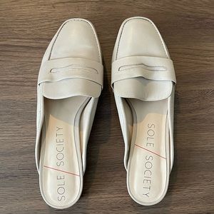 Sole Society Women’s Nude Slide on Loafers Size 10